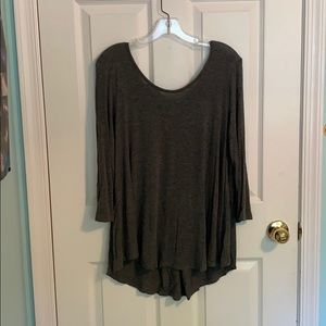 Grey long sleeve shirt